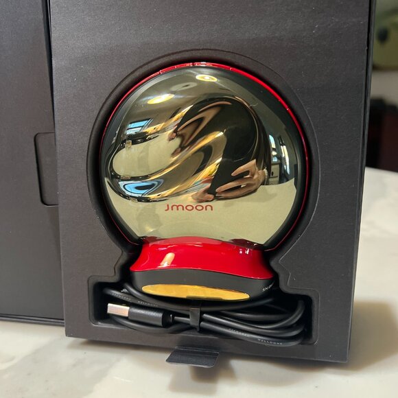 JMOON NouvelleSkin Facial Toning Device - Picture 2 of 2